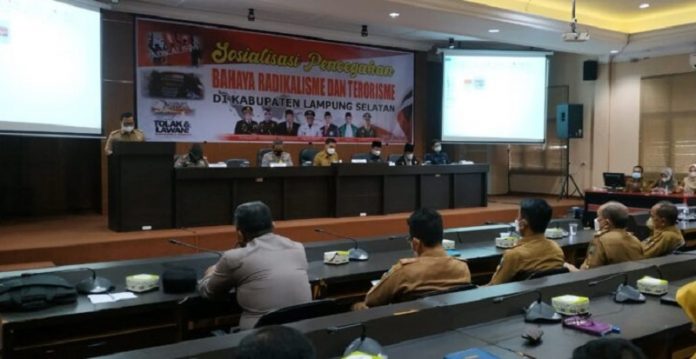 sosialisasi pencegahan bahaya radikalisme dan terorisme di kabupaten Lampung Selatan